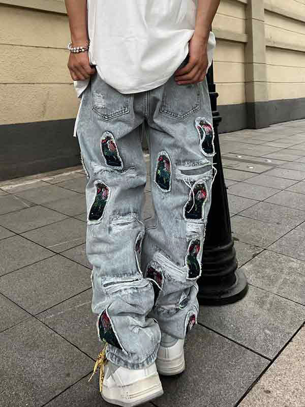 Jeans sueltos con parche de bordado rasgado para hombre-1